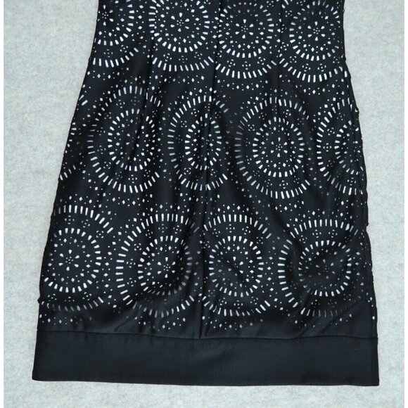 White House Black Market Shift Dress Black Crochet Midi Lined Women's Size 6 - Picture 12 of 12
